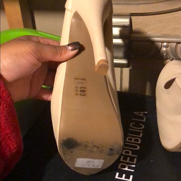 Heels - Picture 5 of 6